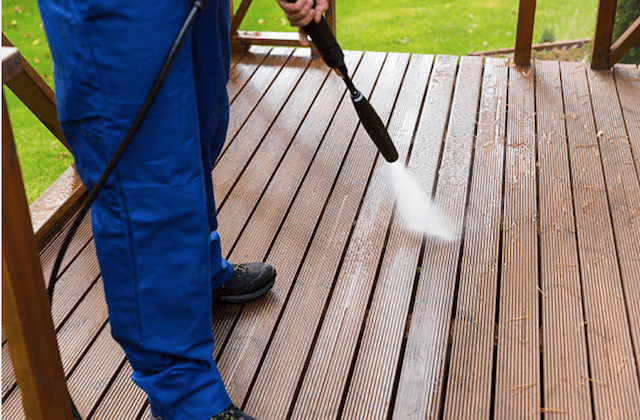 deck cleaning cleveland
